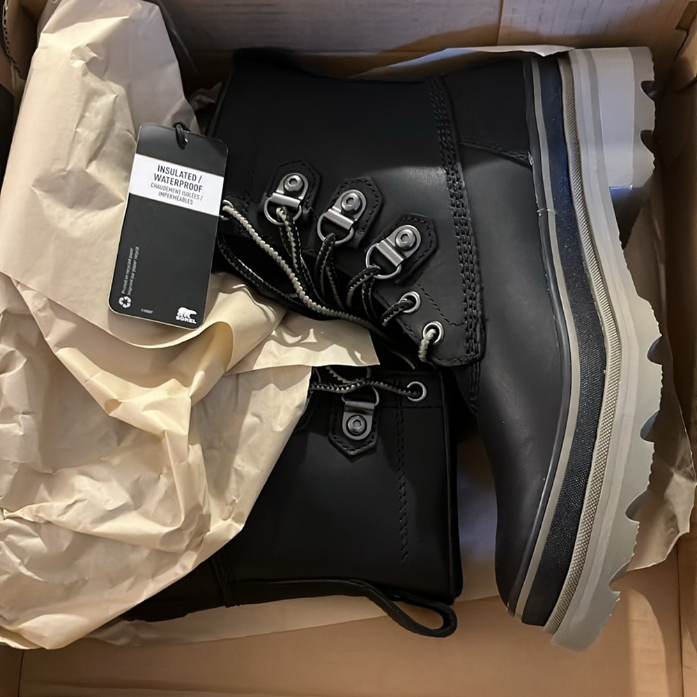 Sorel insulated waterproof Lennox Street Boot - Picture 8 of 8